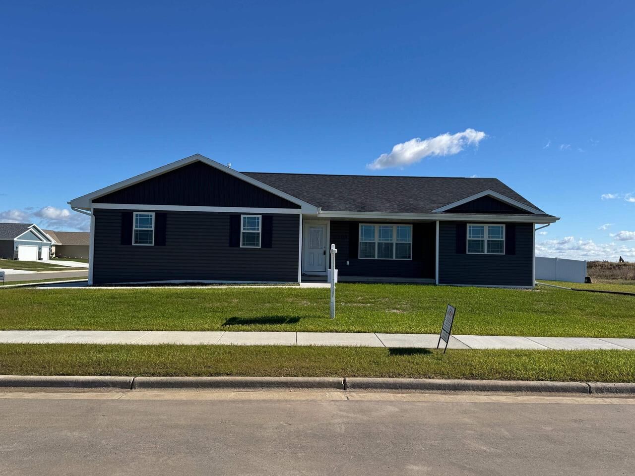 Property Photo:  1104 Hilltop Drive  WI 53566 