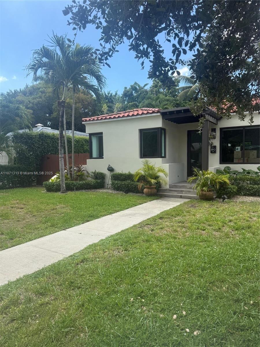 Property Photo:  890 NE 72nd Terrace  FL 33138 