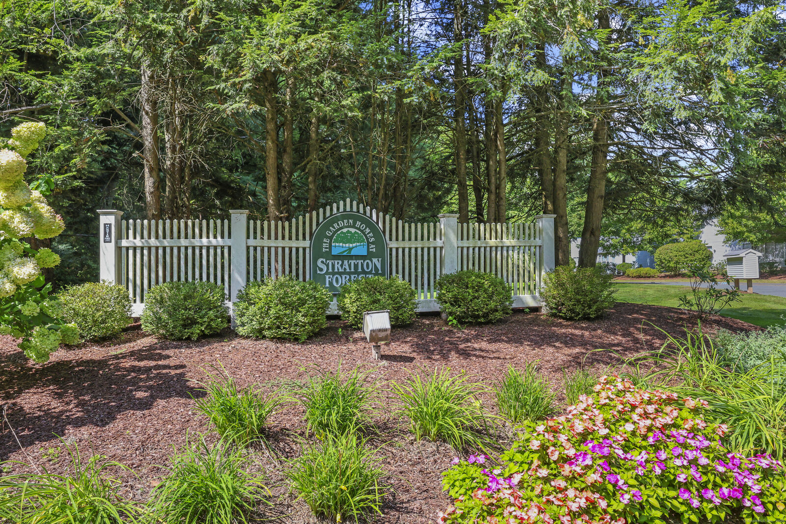 Property Photo:  2 Southbridge Court 2  CT 06070 