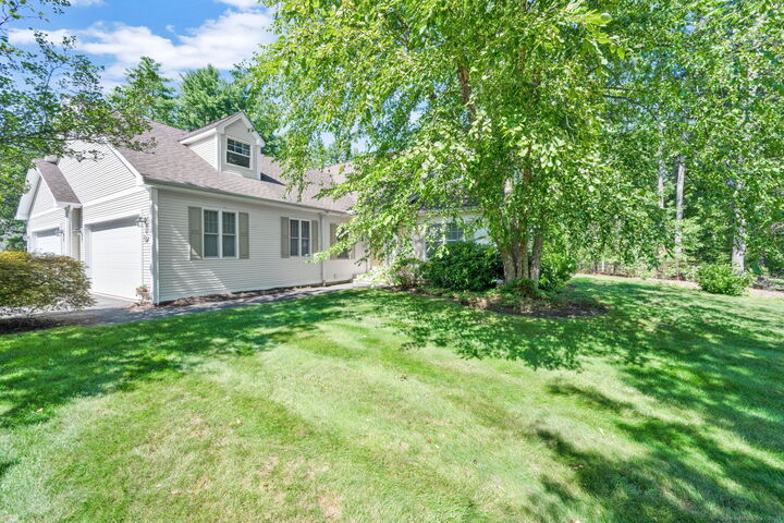 17 Cherry Tree Lane 17  Avon CT 06001 photo