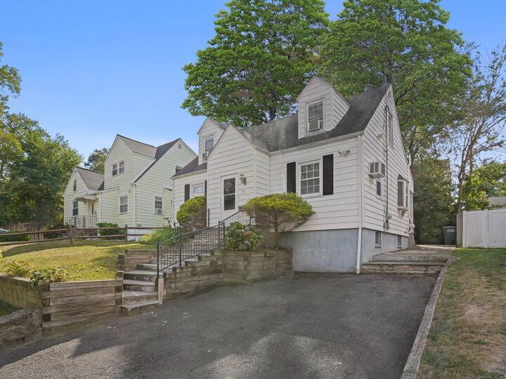 Property Photo: 129 Ashton Street CT 06606
