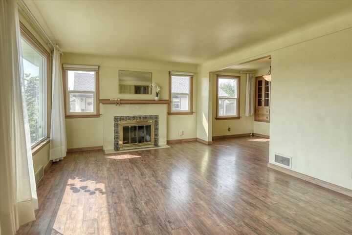 Property Photo:  2312 W Walton Ave  WA 99205 