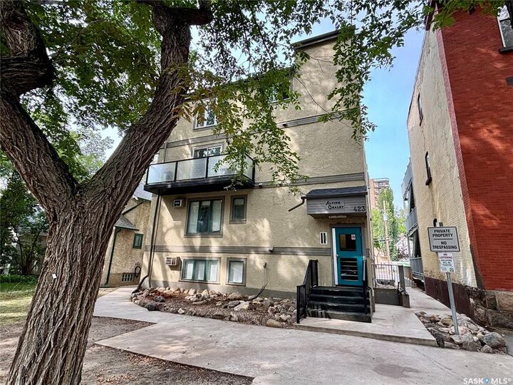 423 4th Avenue N 203  Saskatoon SK S7K 2M4 photo