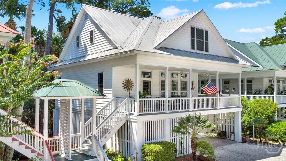 Property Photo:  807 Jones Avenue G  GA 31328 
