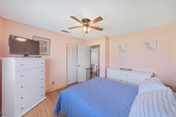 Property Photo: 1728 S Clark Street CA 93292