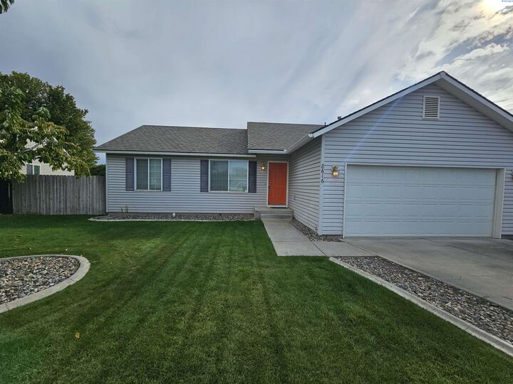 8616 Tottenham Court  Pasco WA 99301 photo