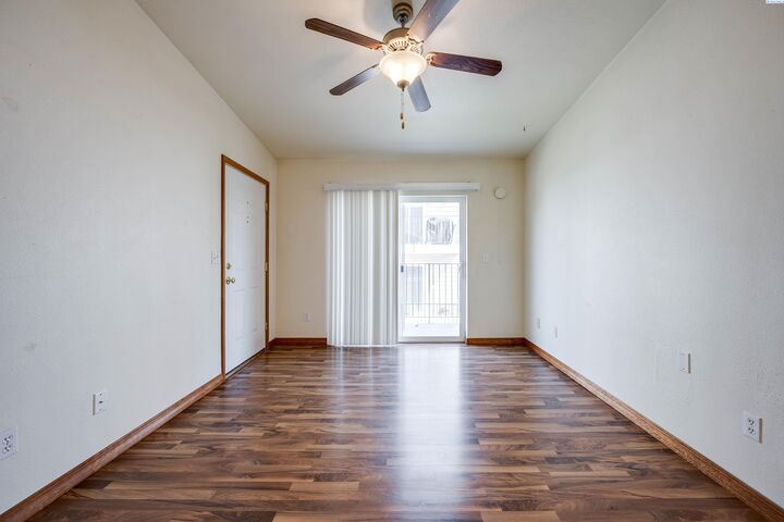 Property Photo:  1645 NE Merman Drive A 304  WA 99163-0000 