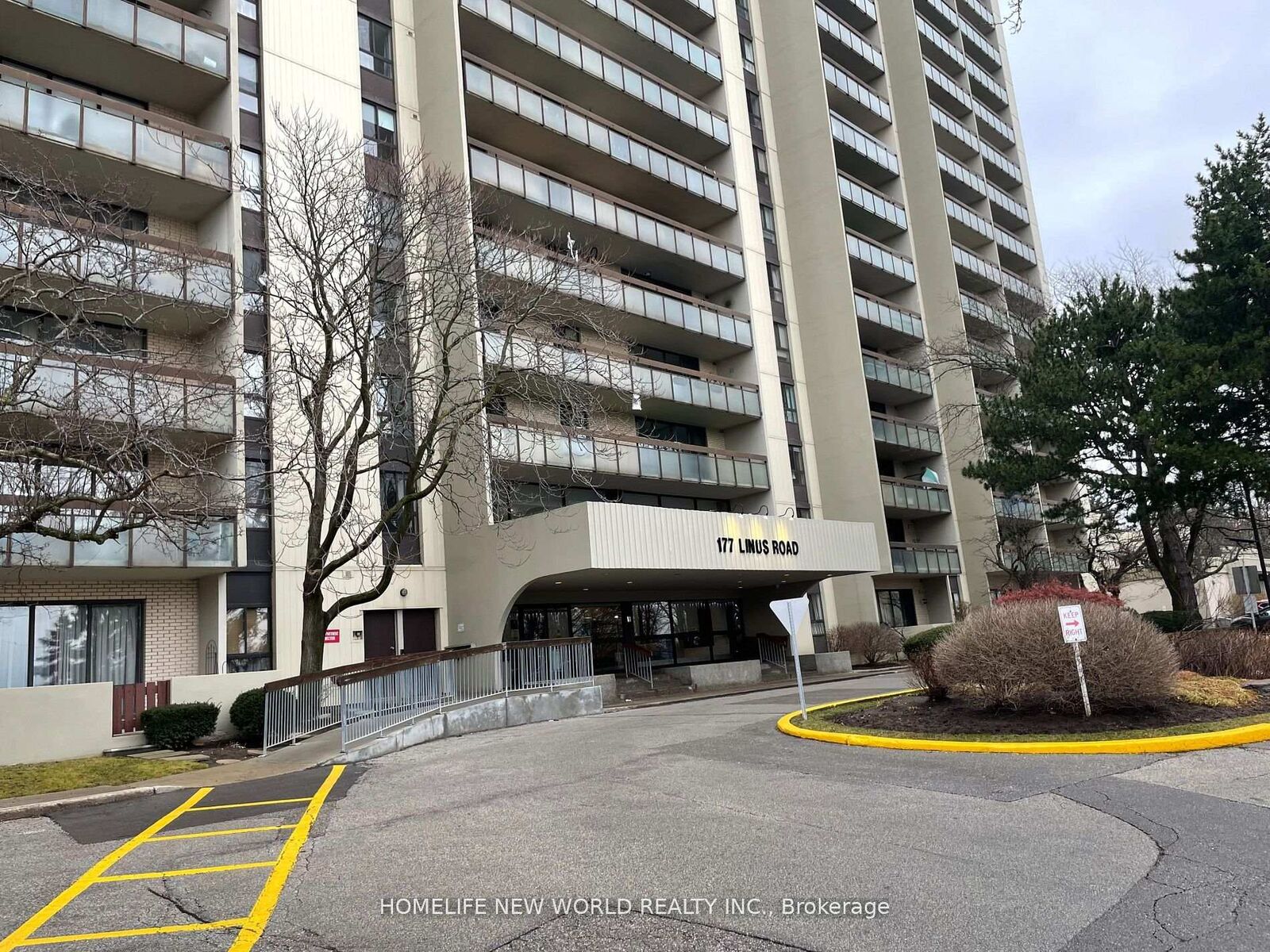 Property Photo: 177 Linus Road 1514 ON M2J 4S5