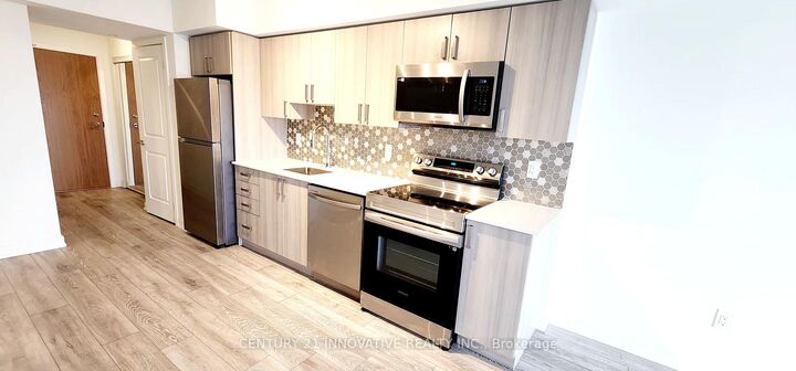 Photo de la propriété:  1455 Celebration Drive 1712  ON L1W 0C3 