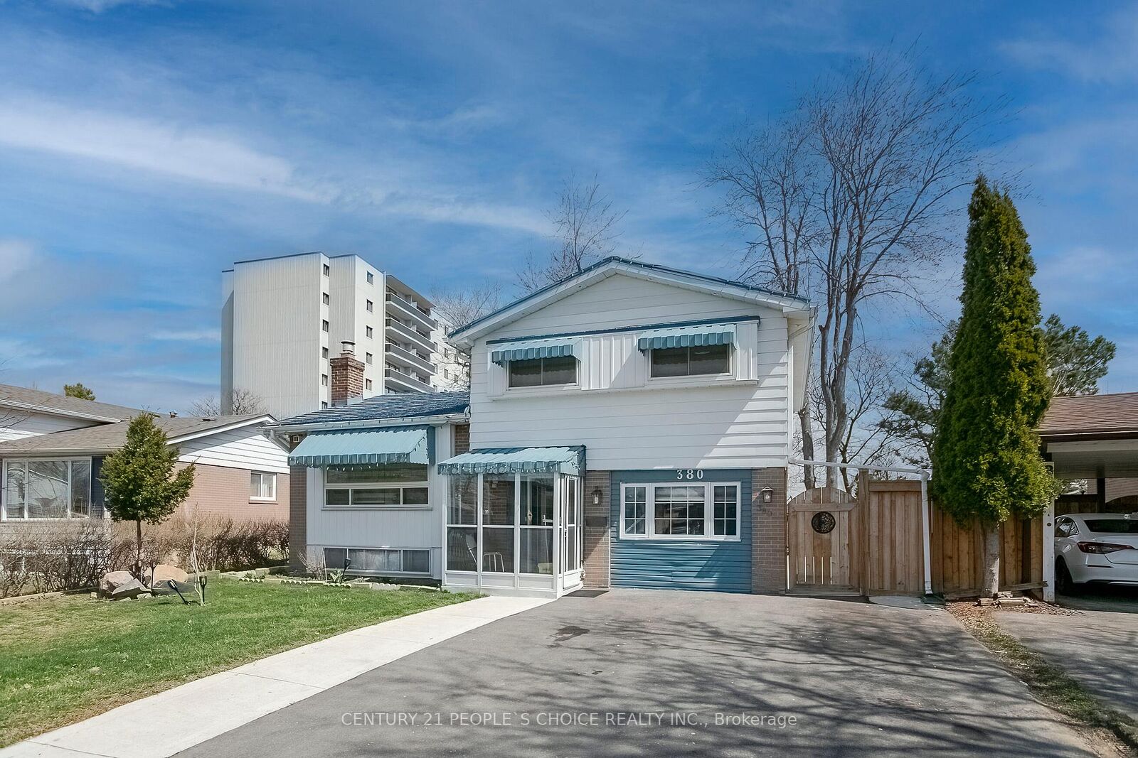 Property Photo: 380 Bartley Bull Parkway ON L6W 2L8