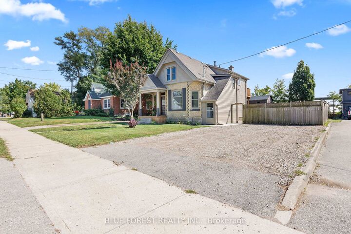 Property Photo: 7065 Longwoods Road ON N6P 1B6