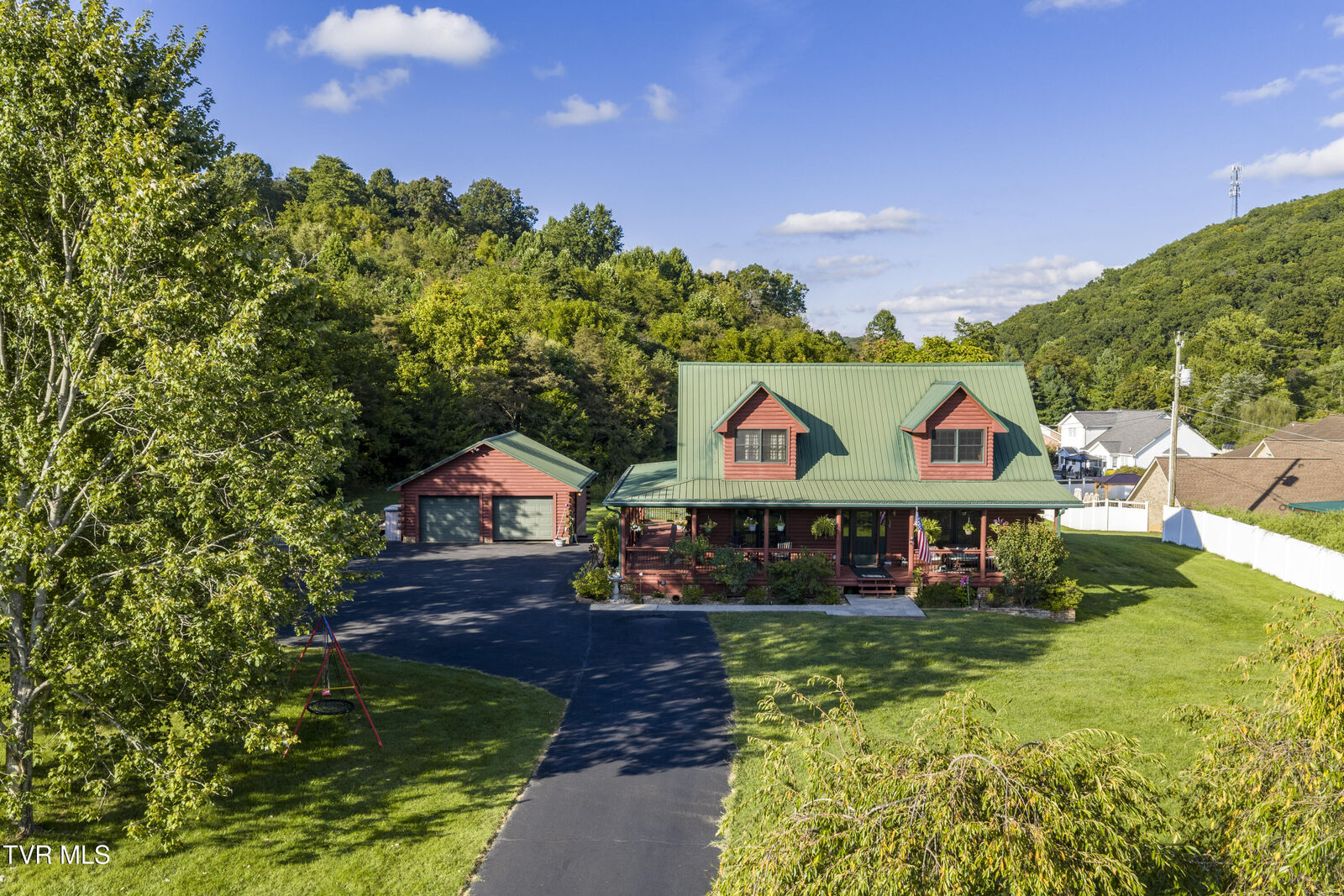 Property Photo:  112 Hidden Pines Drive  TN 37664 