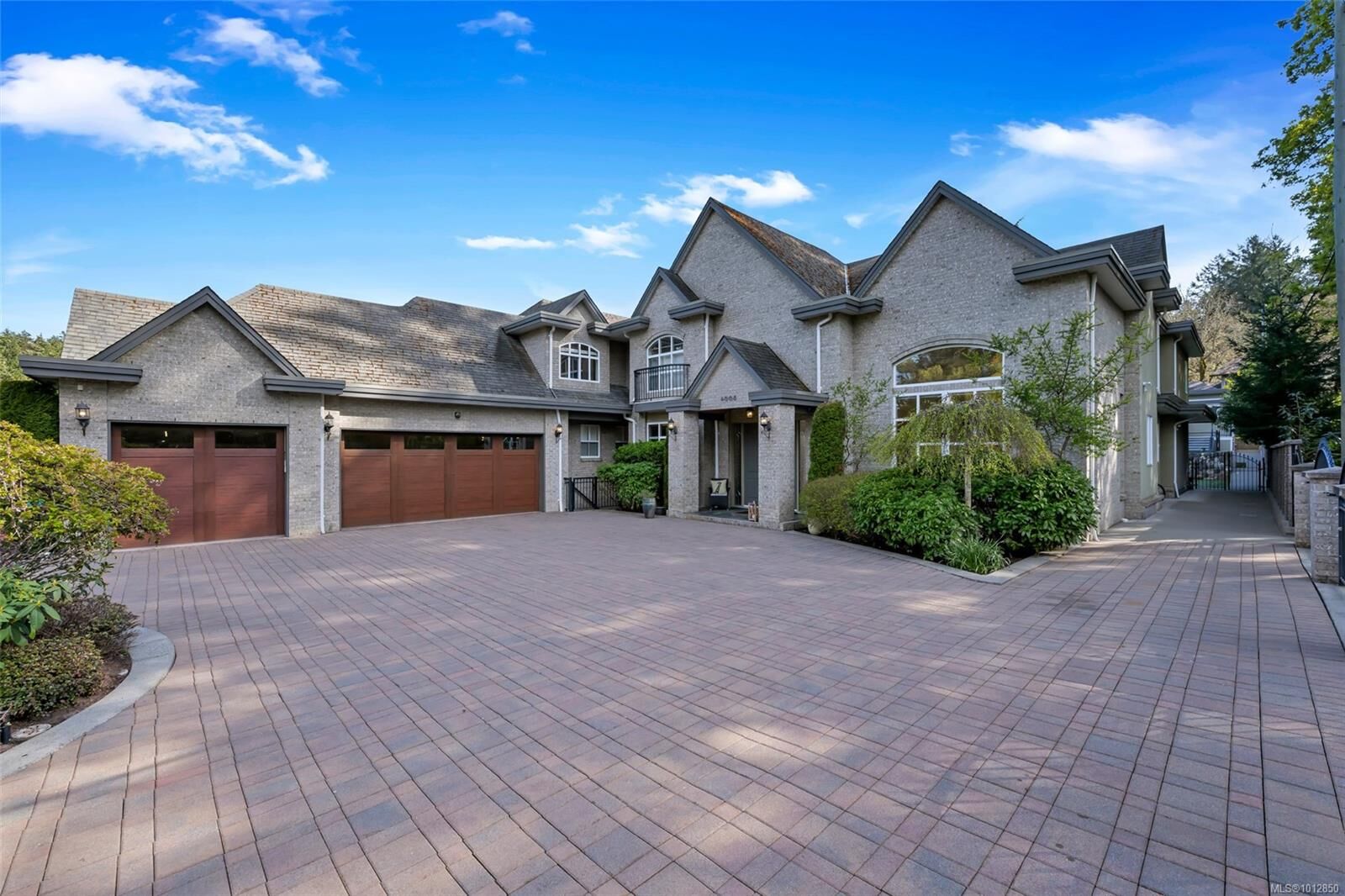 Property Photo: 4668 Cordova Bay Rd BC V8X 3V7