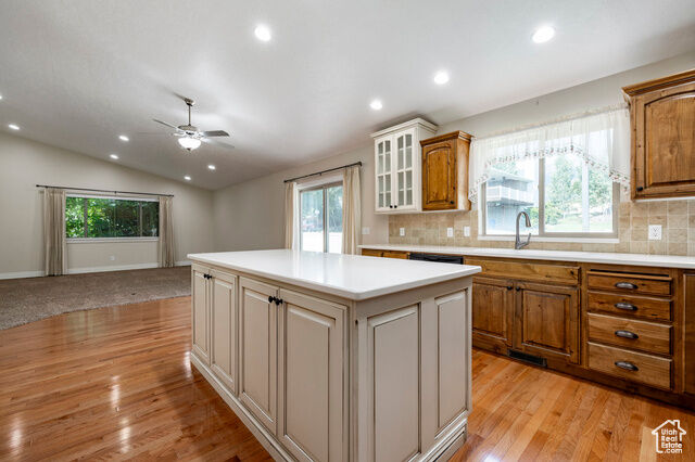 Property Photo: 947 E Green Rd UT 84037