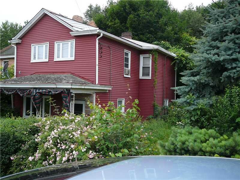 Property Photo: 87 S Sylvania Ave 87 PA 15210