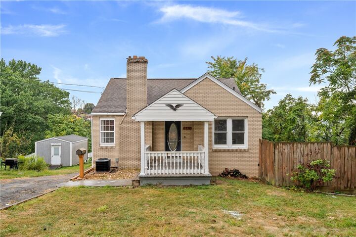 6710 Buchanan Ave  West Mifflin PA 15122 photo