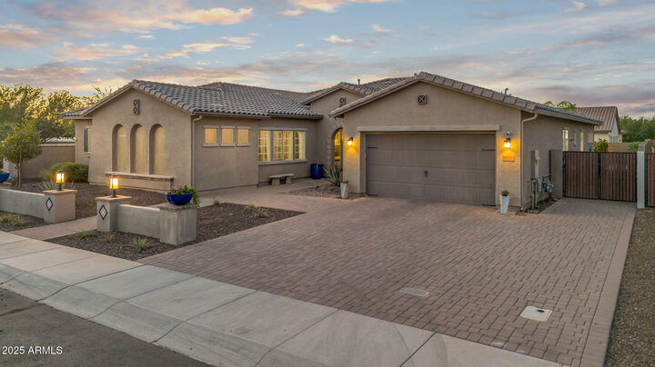 Property Photo:  1928 E La Costa Drive  AZ 85298 