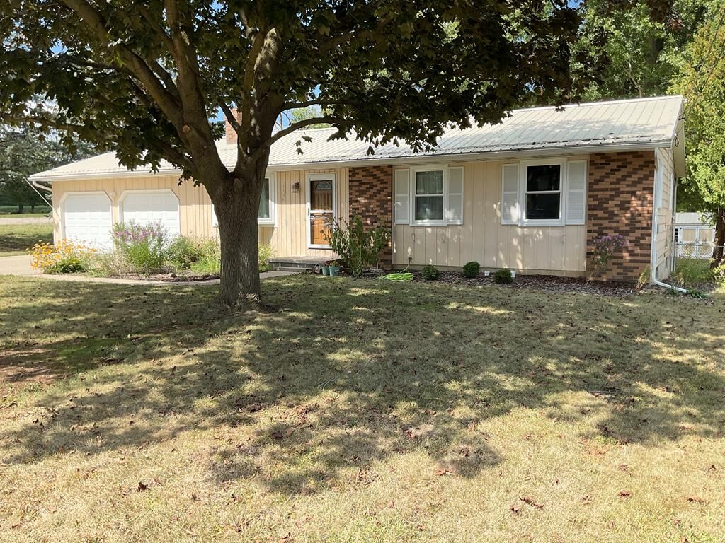 Property Photo:  1156 Smith Rd  OH 44805