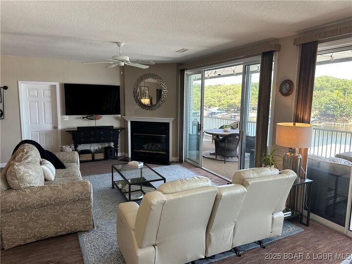 Property Photo:  52 Summer Place Court 3B  MO 65020 