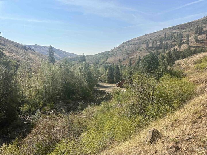 Property Photo:  1420 Goodrich Creek Rd  ID 83612 