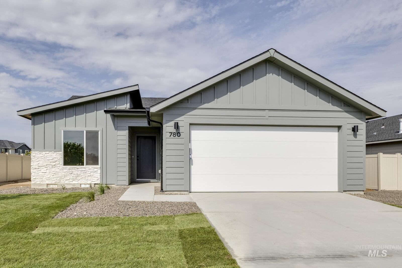 Property Photo:  780 W Snowy Owl St  ID 83634 