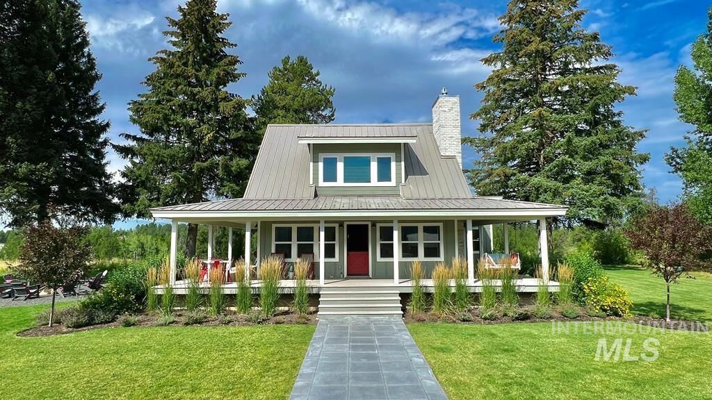 Property Photo:  239 Ashton Ln  ID 83638 