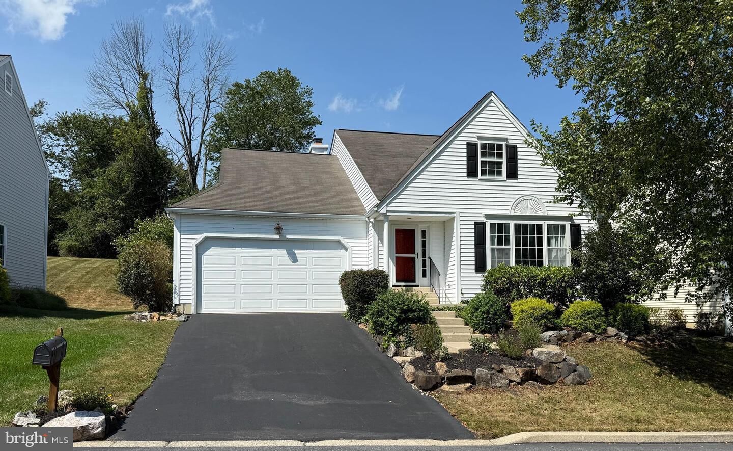 Property Photo:  526 Larkins Bridge Drive  PA 19335 