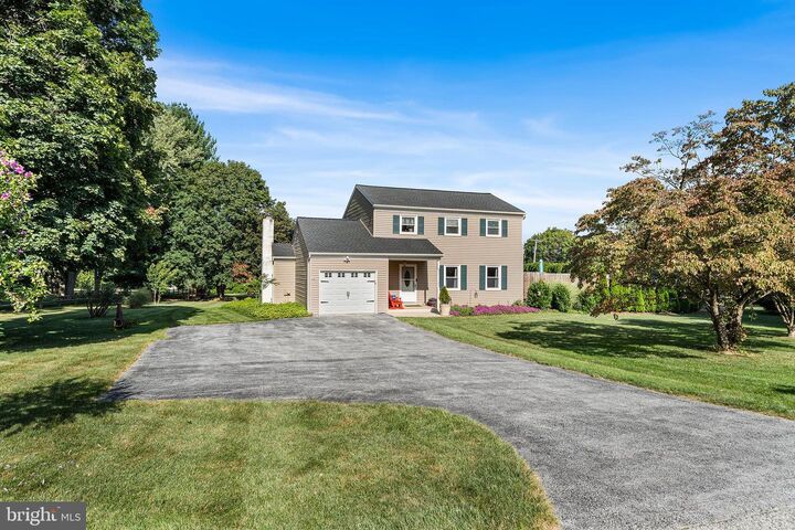 Property Photo:  1 Somerset Drive  PA 19320 