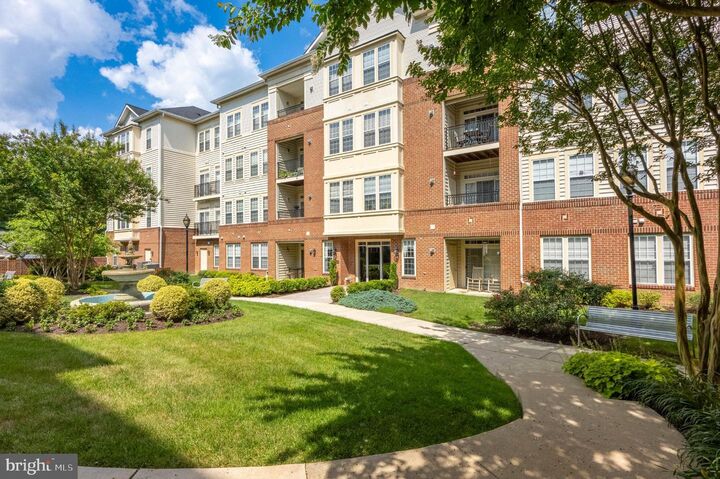 Property Photo:  2550 Kensington Gdns 107  MD 21043 