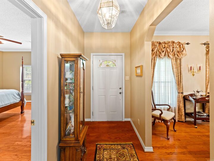 Property Photo: 212 Pine Terrace Dr AR 72023