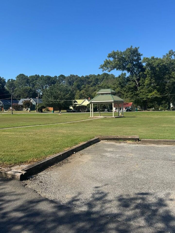 Property Photo:  12 Georgian Circle  GA 30103 