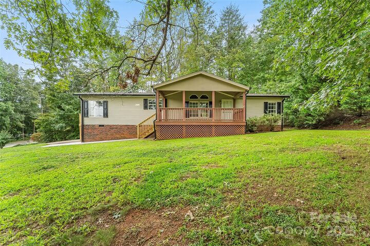 Property Photo:  89 Brookwood Drive  NC 28752 