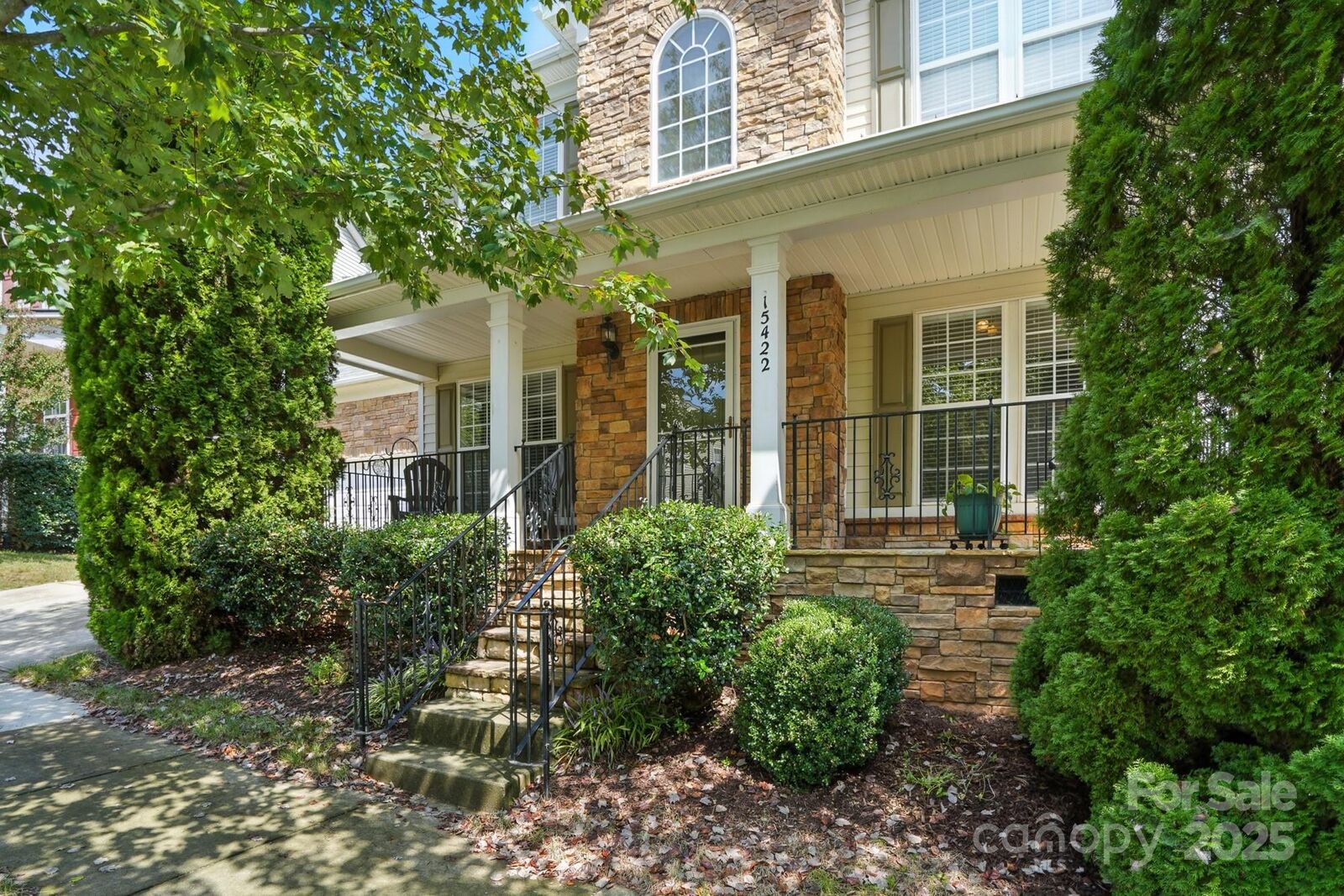 Property Photo: 15422 Troubadour Lane NC 28078