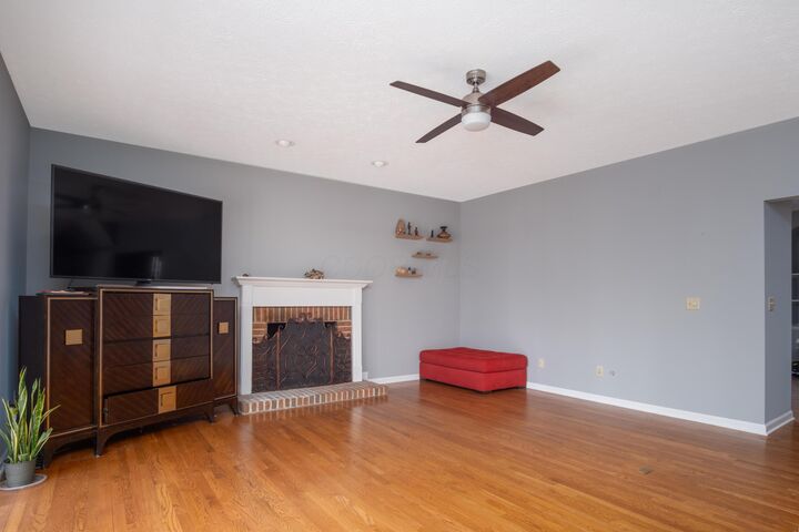 Property Photo:  108 Kingsmeadow Lane  OH 43004 