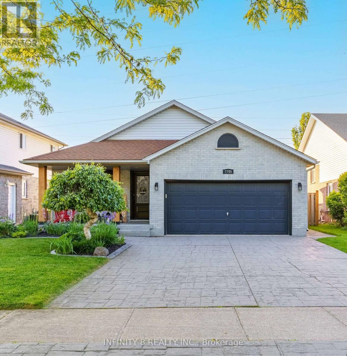 Property Photo:  7745 Bishop Avenue  ON L2H 3G2 