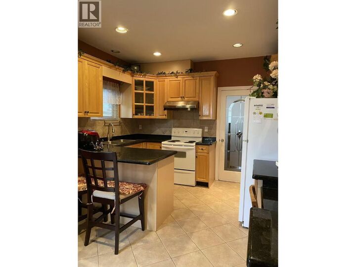 Property Photo:  6060 Clinton Street  BC V5J 2M5 