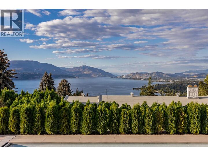 415 Curlew Drive  Kelowna BC V1W 4L1 photo