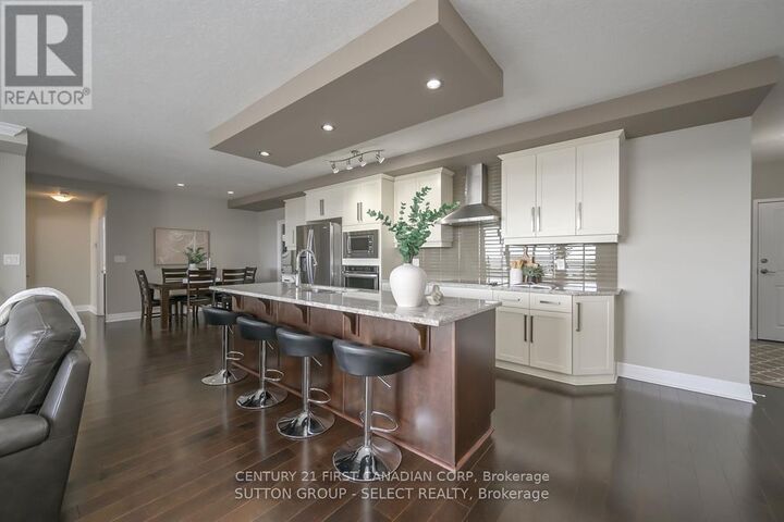 Photo de la propriété: 240 Villagewalk Boulevard 809 ON N6G 0P6