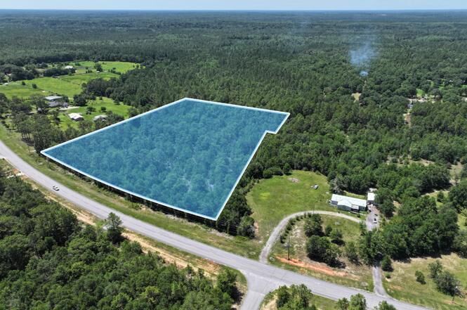 Property Photo: 2.9 Acres Poverty Creek Road FL 32539