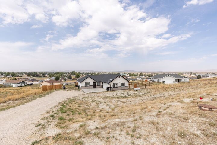 Property Photo: 402 Parkchester Drive NV 89815