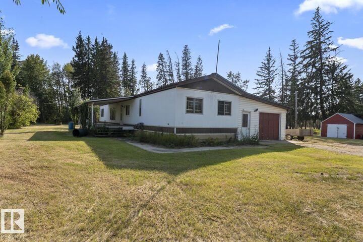 Property Photo: 11411 Hghway 28 AB T0A 0C0