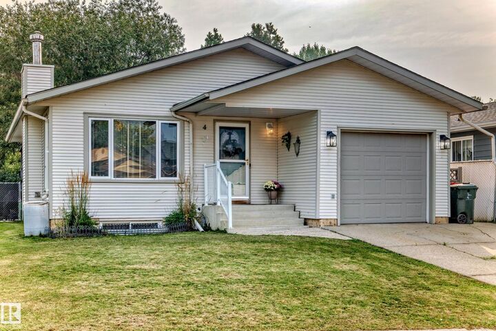 4 Glendale Crescent  Stony Plain AB T7Z 1A8 photo