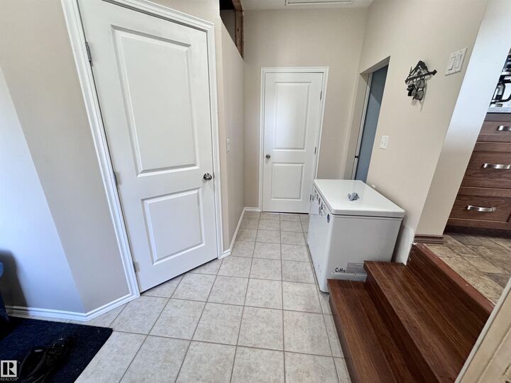 Property Photo: 5402 54 Avenue AB T0B 0C0