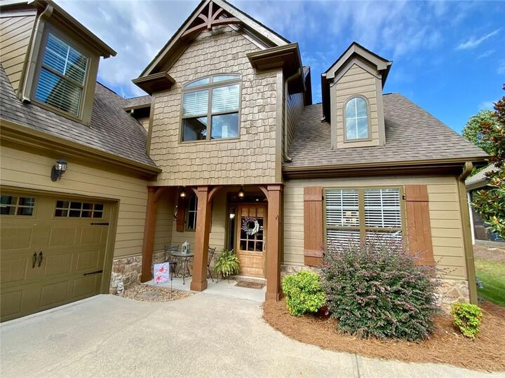 Property Photo: 204 Yorkshire Lane GA 30180
