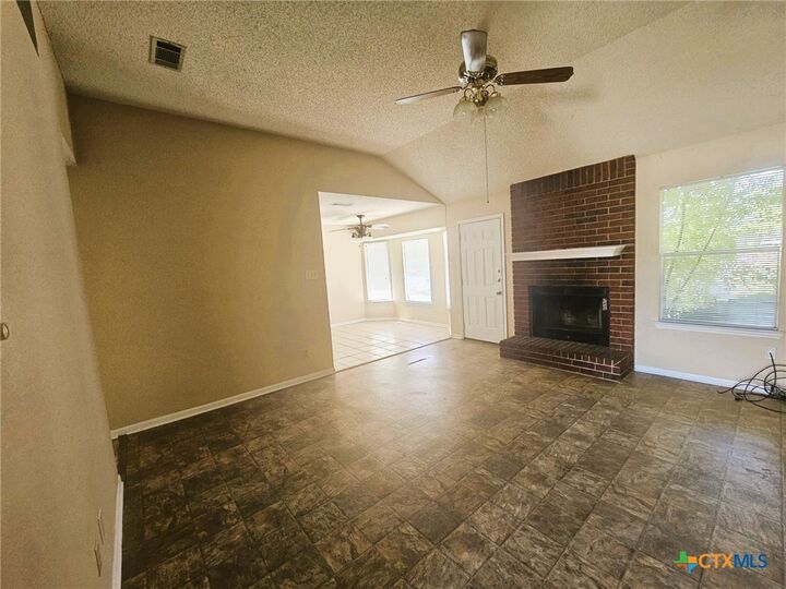 Property Photo: 303 Appaloosa Drive TX 76522