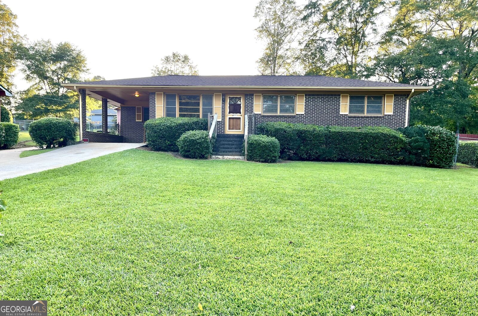 Property Photo:  9118 Carr Circle SW  GA 30014 