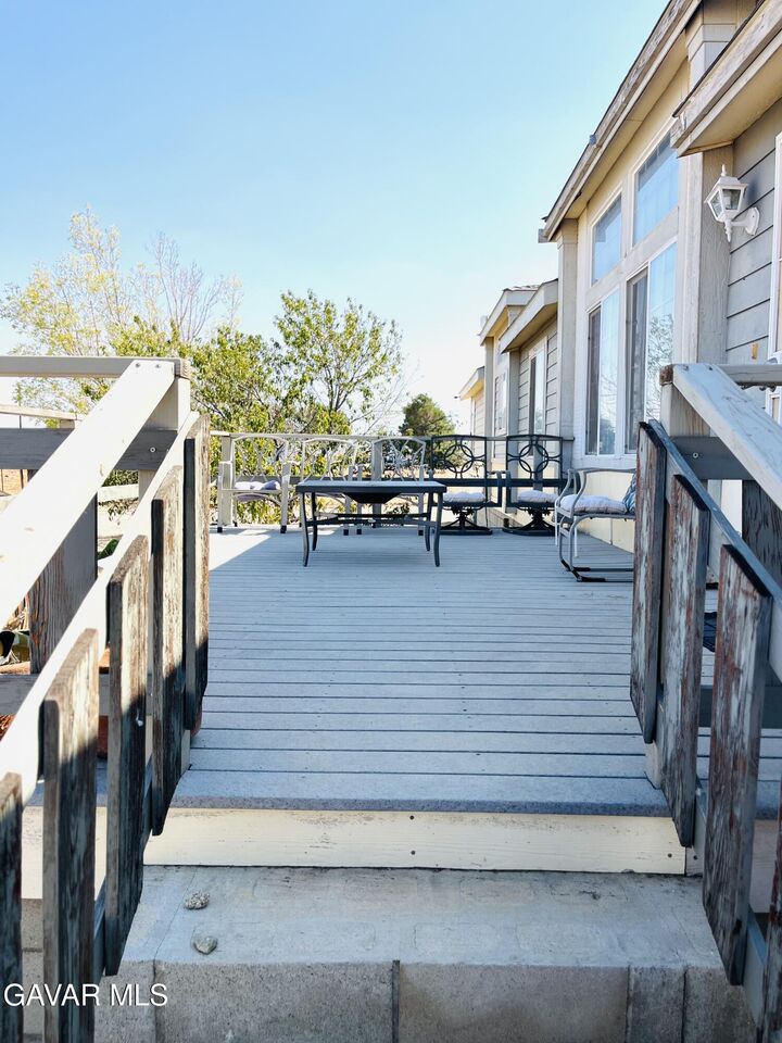 Property Photo: 131 York Street CA 93560