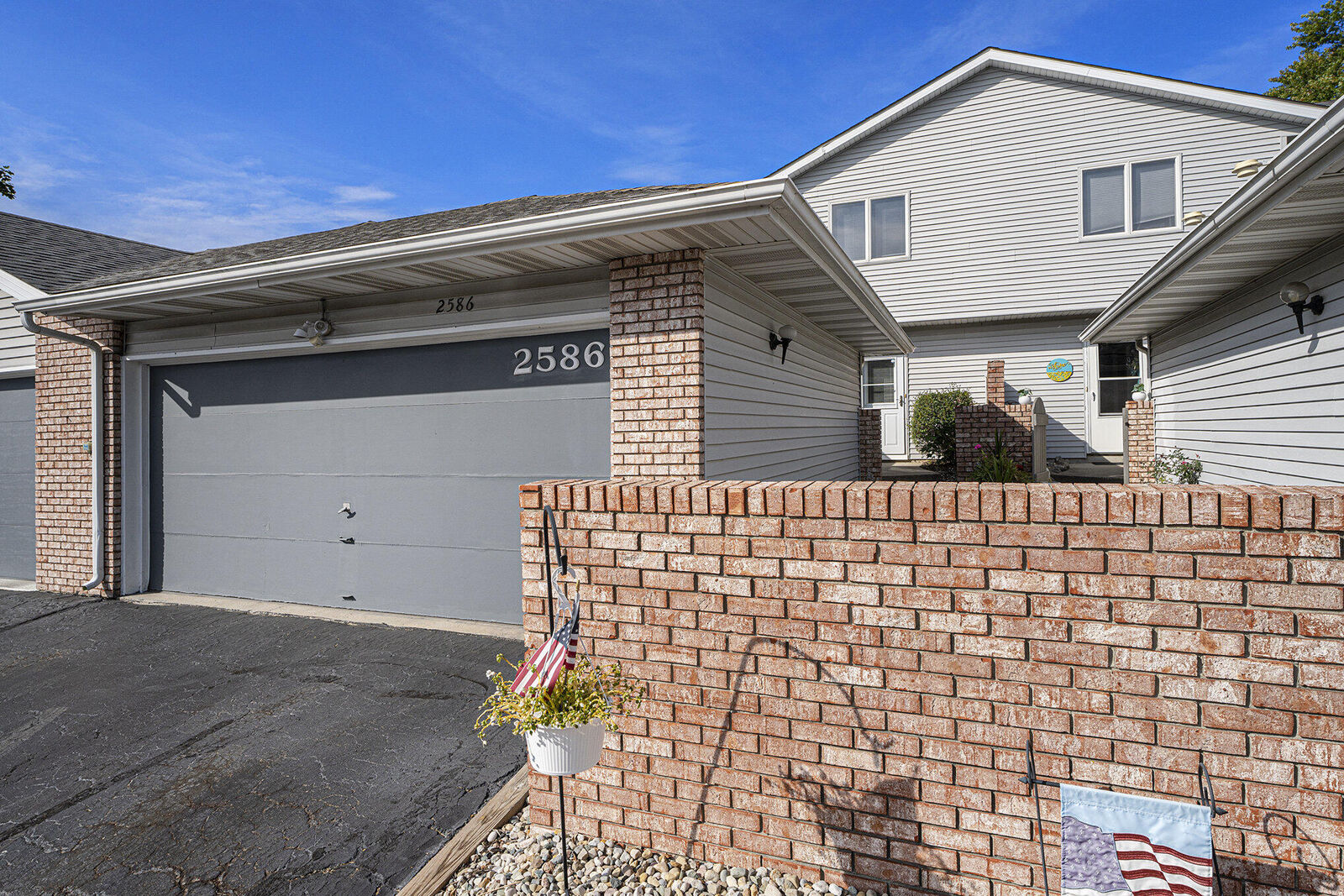 Property Photo:  2586 Brookwood Drive  IN 46307 