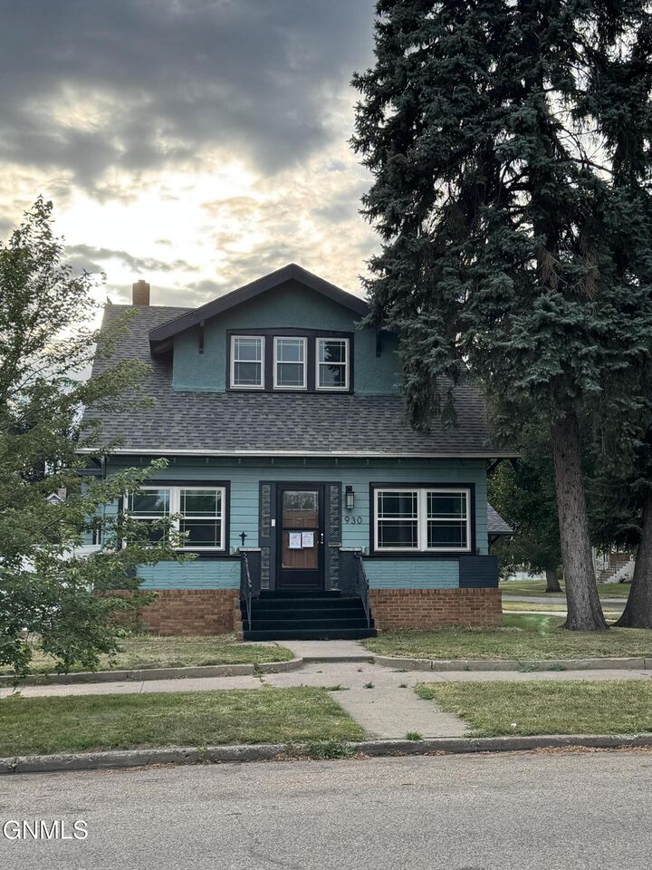 930 N 6th Street Street  Bismarck ND 58501 photo