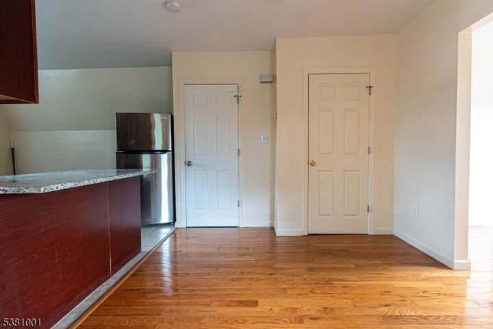 Property Photo: 873 S 19th St 3 NJ 07108